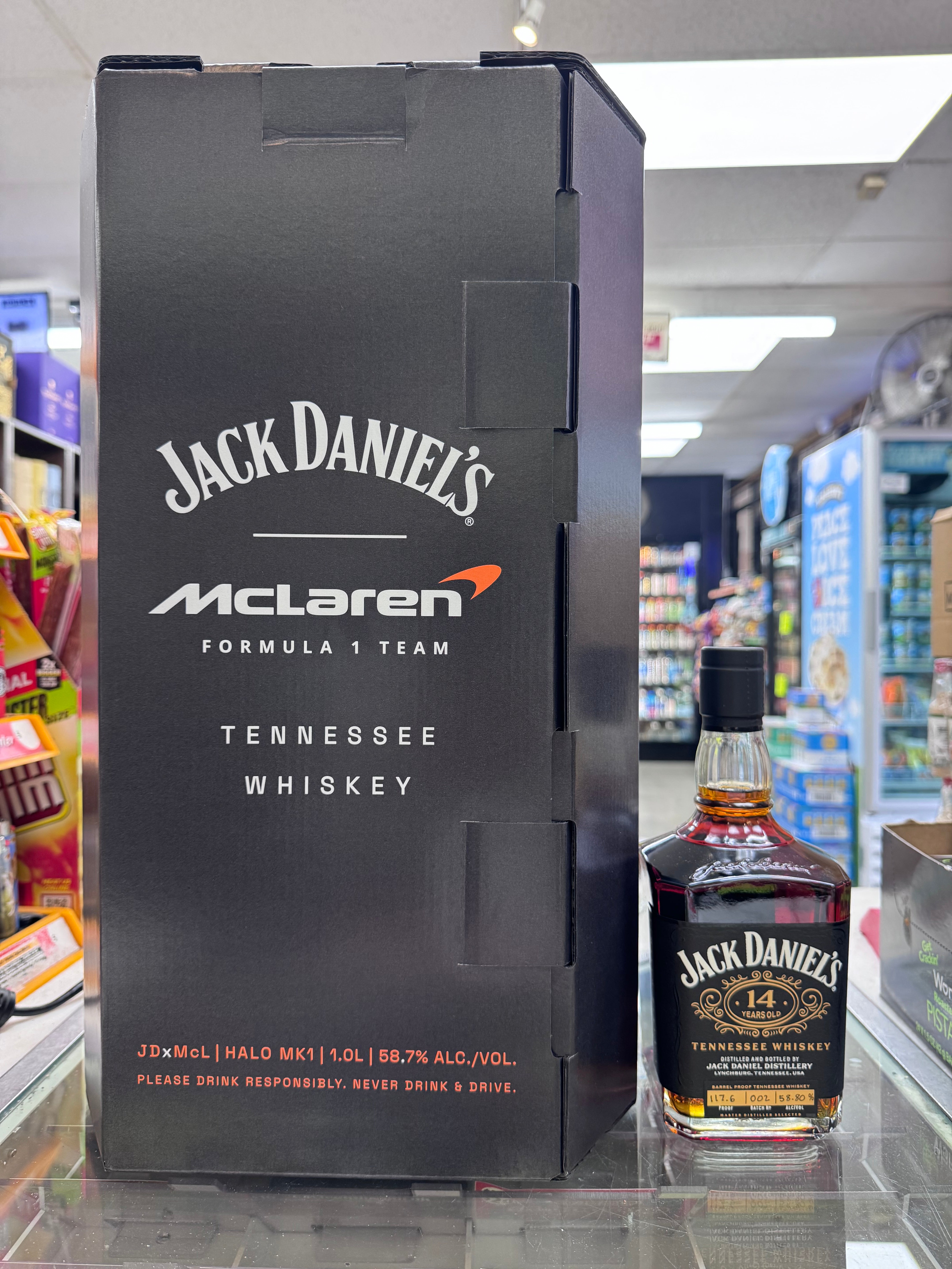 Jack Daniel's 14 + Jack Daniel's McLaren Halo MK1 (Toasted