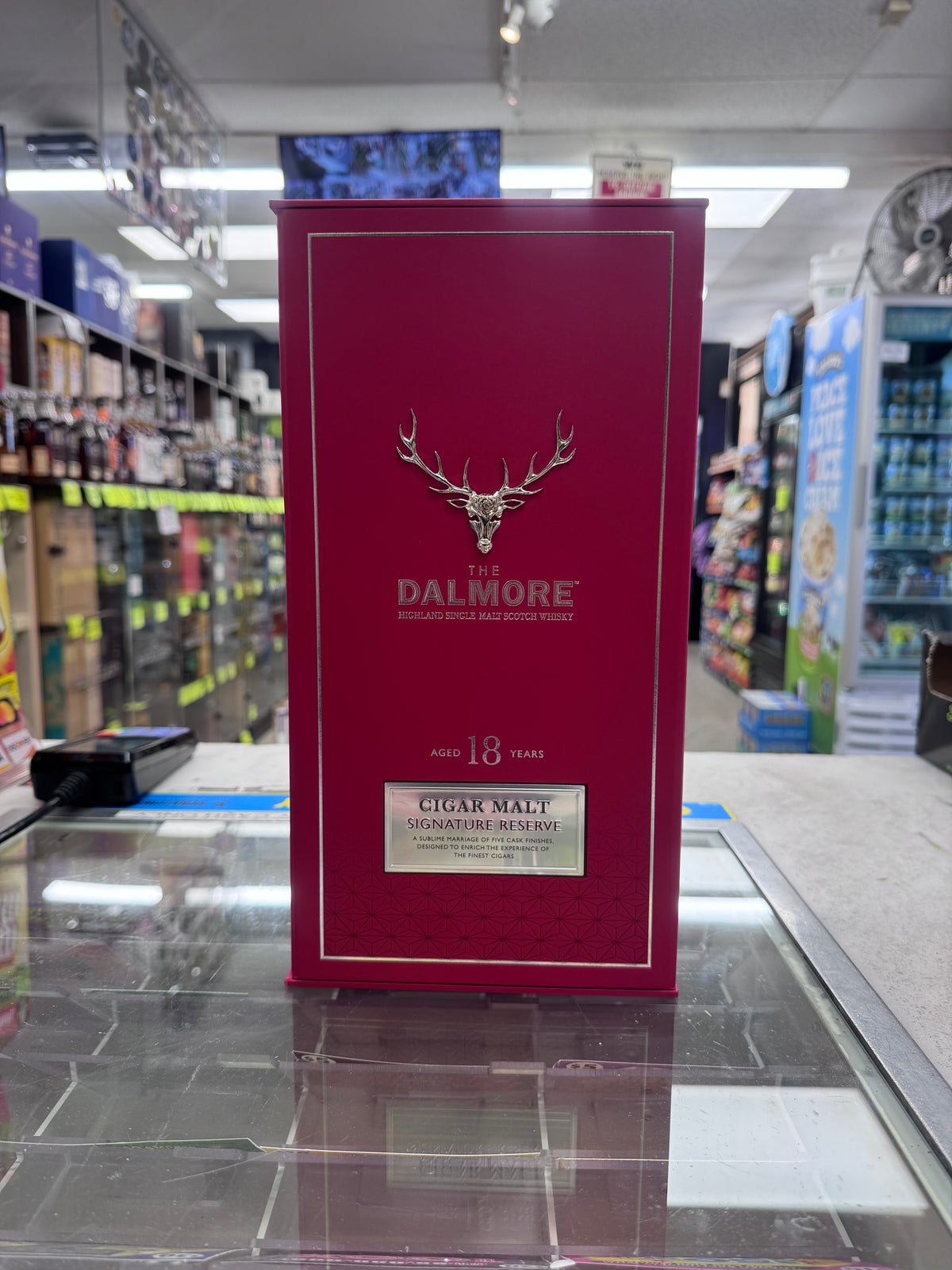 The Dalmore 18 Year Cigar Malt Signature Reserve Highland Single Malt Scotch Whisky